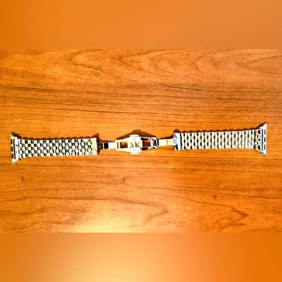 Kendra Scott Apple Watch Band, Stainless Steel, Alex 5 Link, Butterfly Clasp - Picture 7 of 14